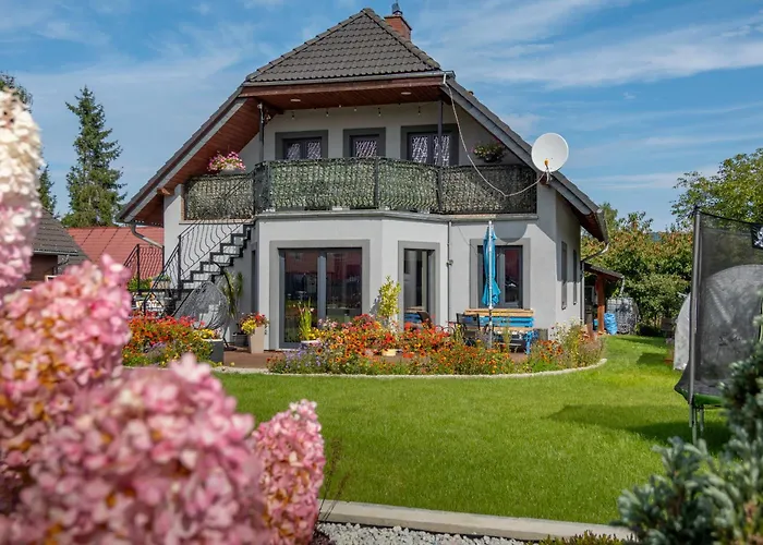 Karkonosky Apartamenty - Lot Szybowcem Jezow Sudecki fotoğrafı