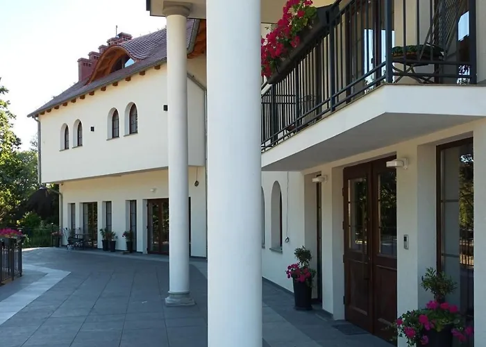 Villa Parkova Strzelin foto